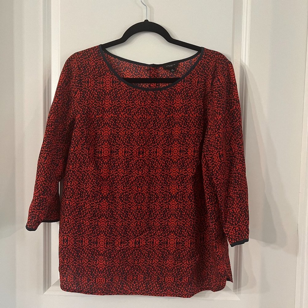 Ann Taylor Pattern Short Sleeve Blouse Size Medium Color Red Blue